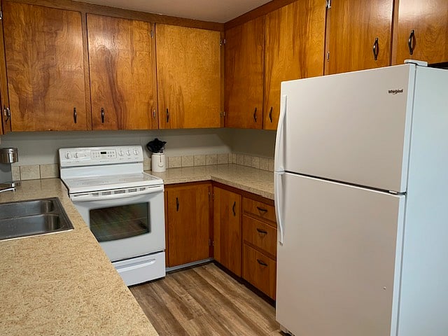 Furnished Finder property 429182_6 photo 8