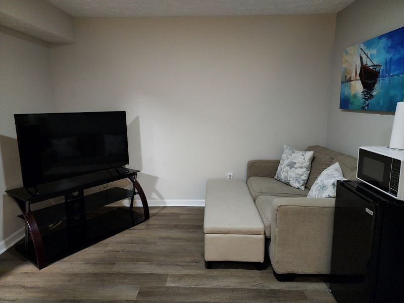 Furnished Finder property 429216_1 photo 3