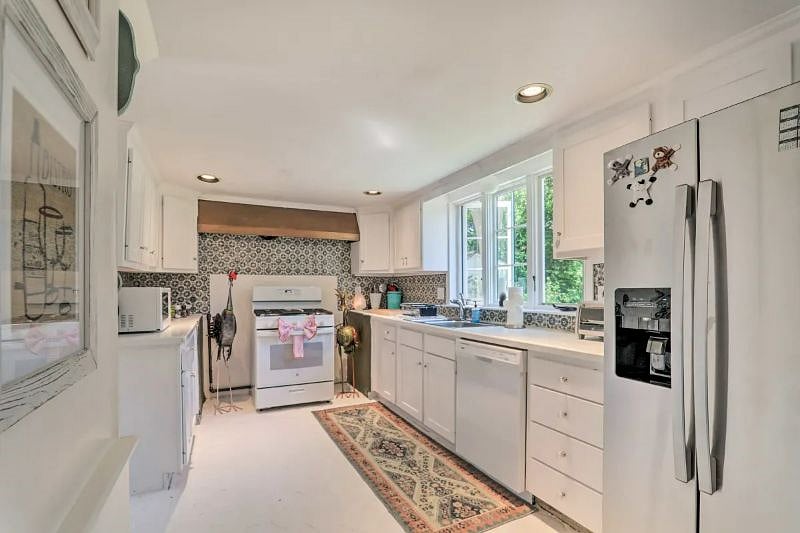 Furnished Finder property 429494_1 photo 4