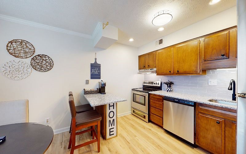 Furnished Finder property 429537_1 photo 16