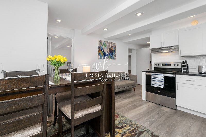Living Room/Kitchen