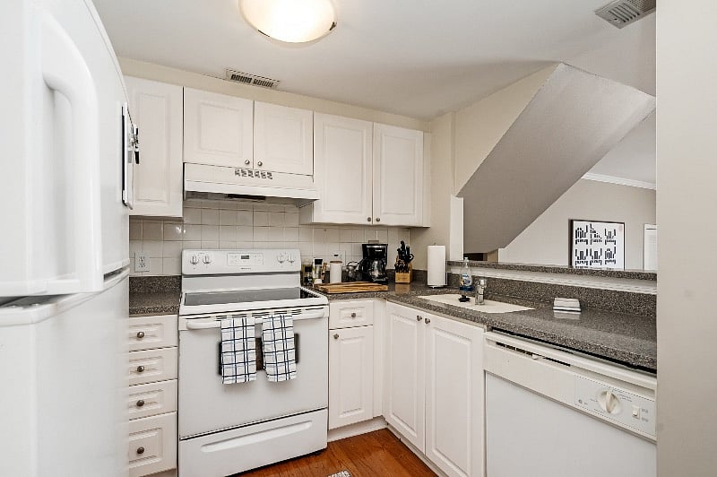 Furnished Finder property 429640_1 photo 7