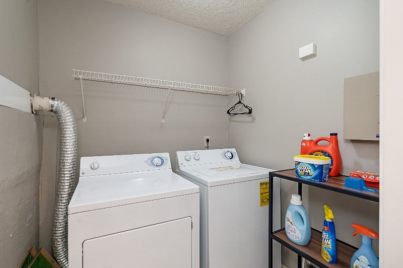 Furnished Finder property 429640_1 photo 15