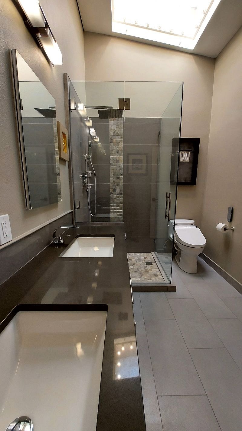 Master Bathroom (heated tile floors)