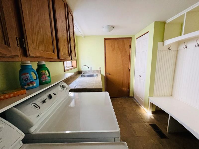 Furnished Finder property 429729_1 photo 27