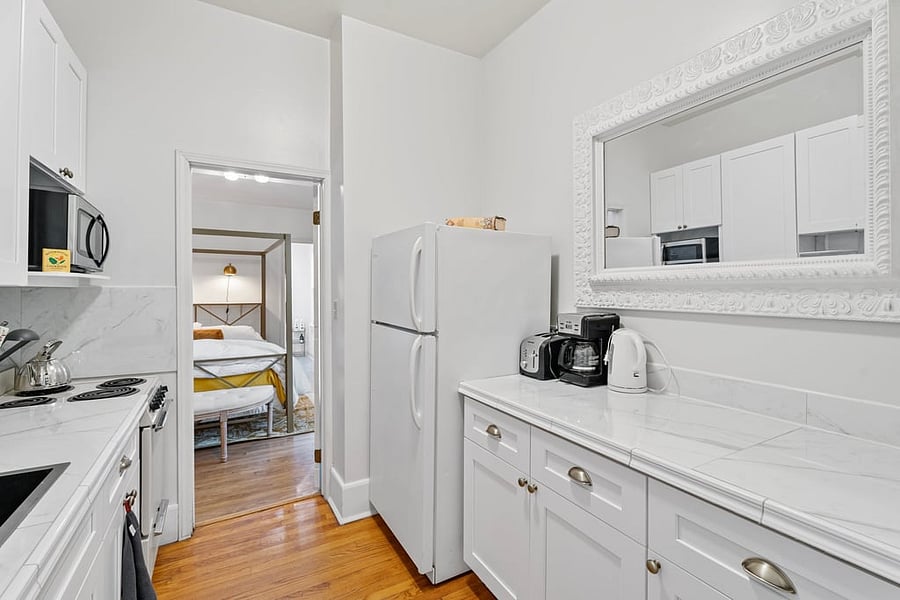 Furnished Finder property 429738_1 photo 2