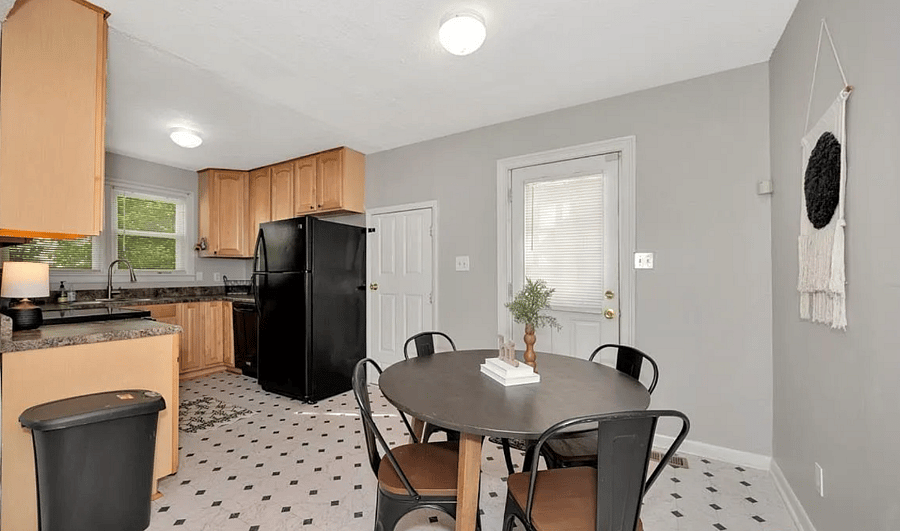Furnished Finder property 429812_1 photo 8