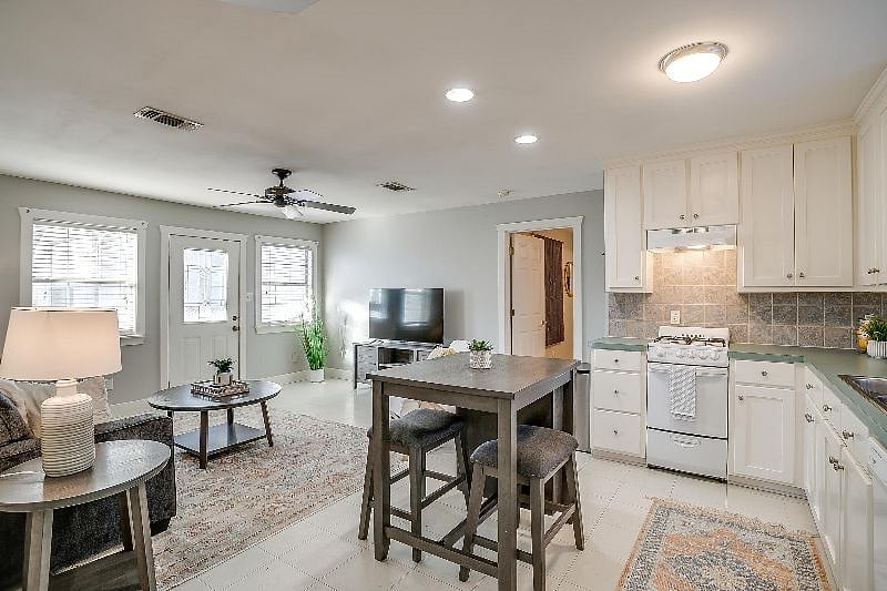 Furnished Finder property 429915_1 photo 11