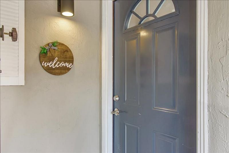 Furnished Finder property 429962_1 photo 7