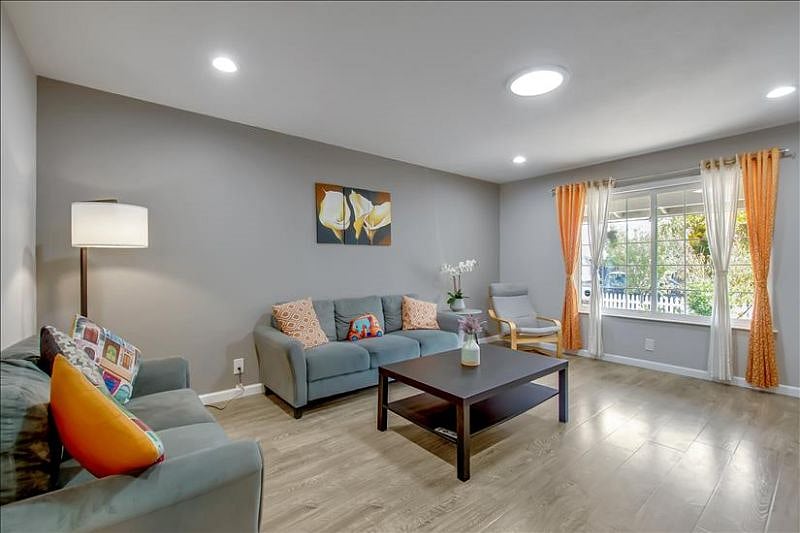 Furnished Finder property 429962_1 photo 11