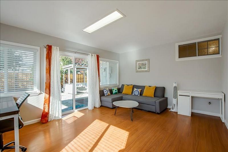 Furnished Finder property 429962_1 photo 14