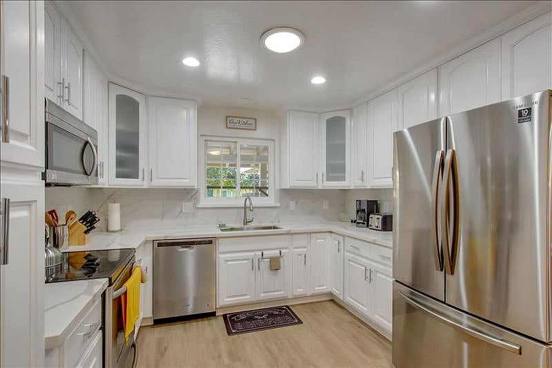 Furnished Finder property 429962_1 photo 16