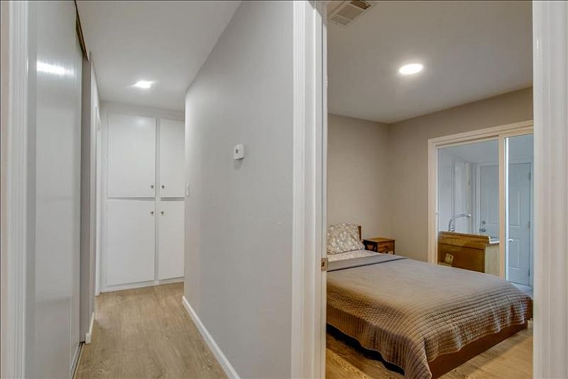 Furnished Finder property 429962_1 photo 22