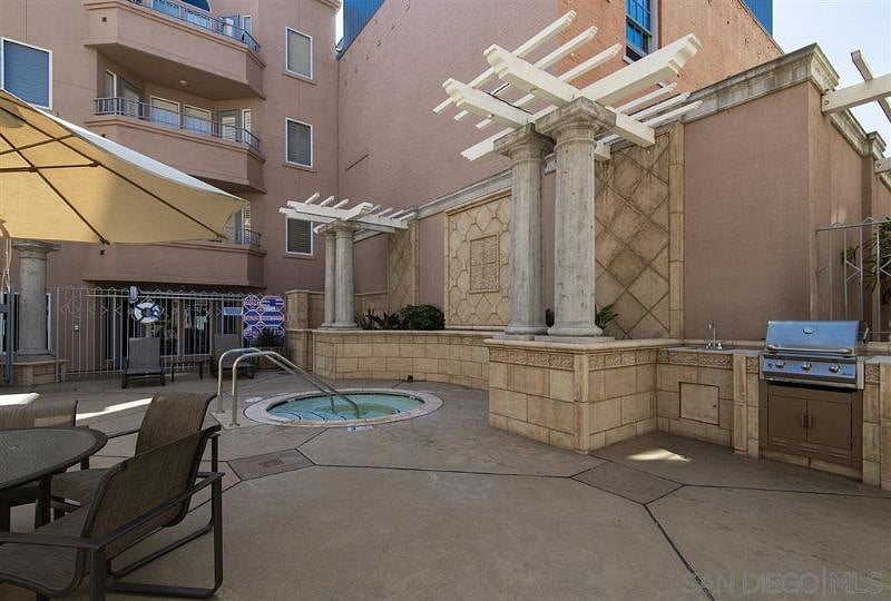 Furnished Finder property 429994_1 photo 4