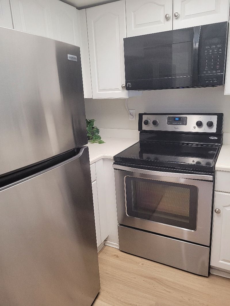 Furnished Finder property 429994_1 photo 12