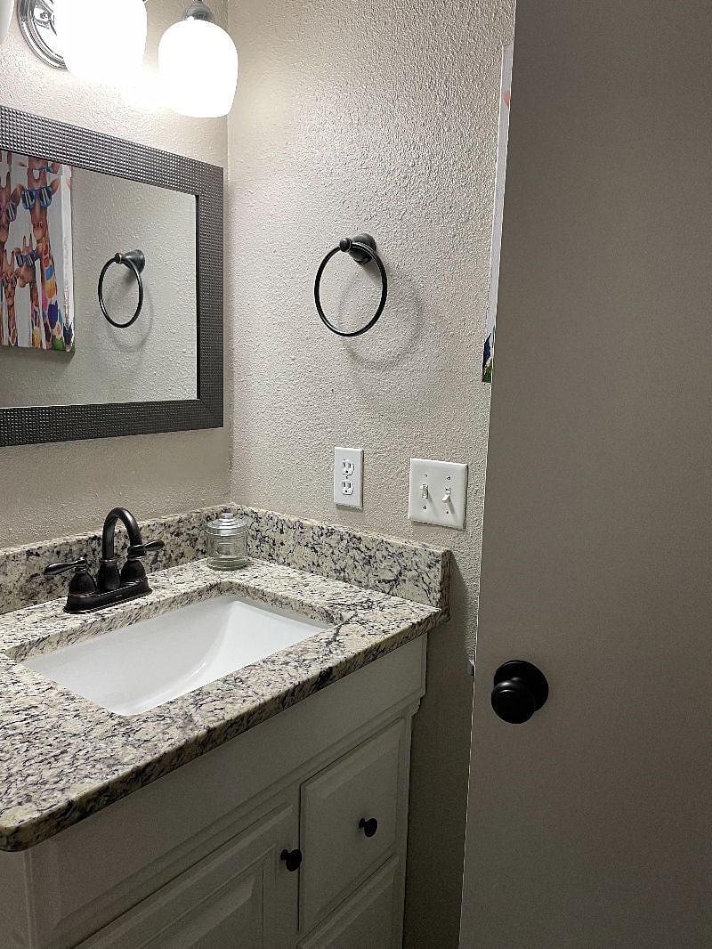 Furnished Finder property 430025_1 photo 17