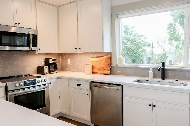 Furnished Finder property 430069_1 photo 12