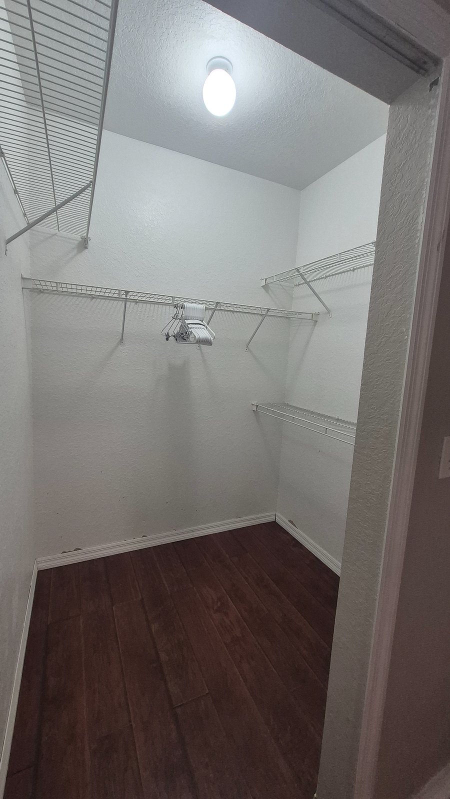 Furnished Finder property 430076_1 photo 3