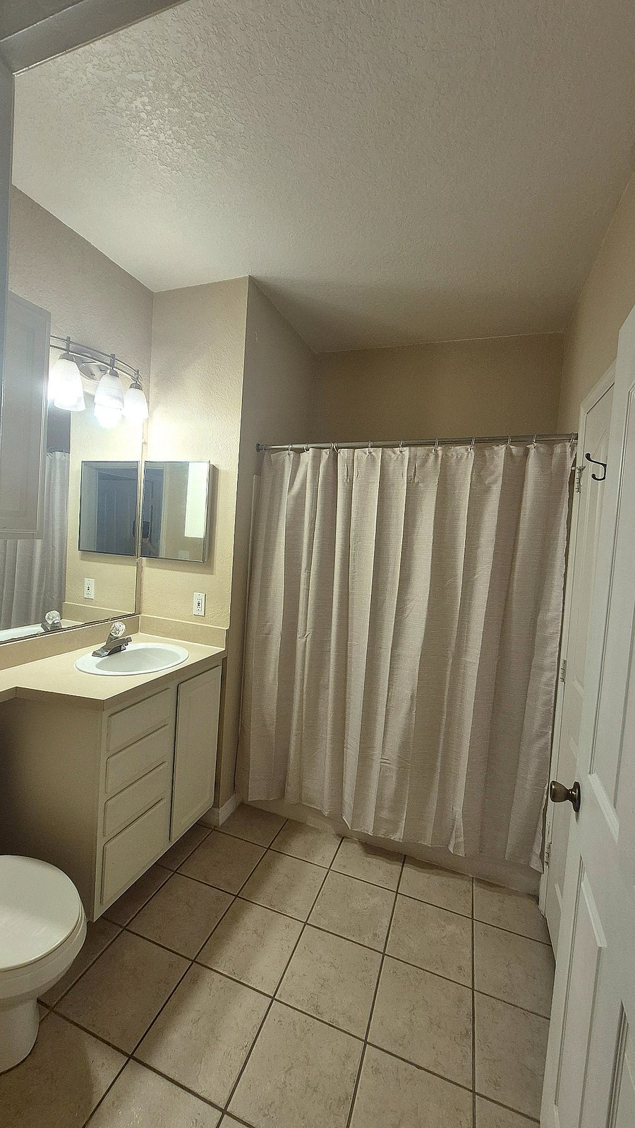 Furnished Finder property 430076_1 photo 4