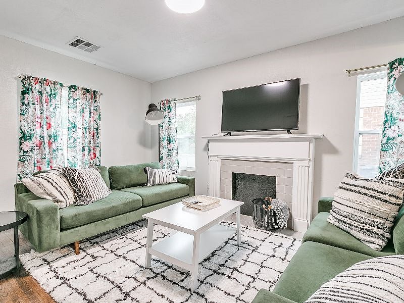 Furnished Finder property 430110_1 photo 11