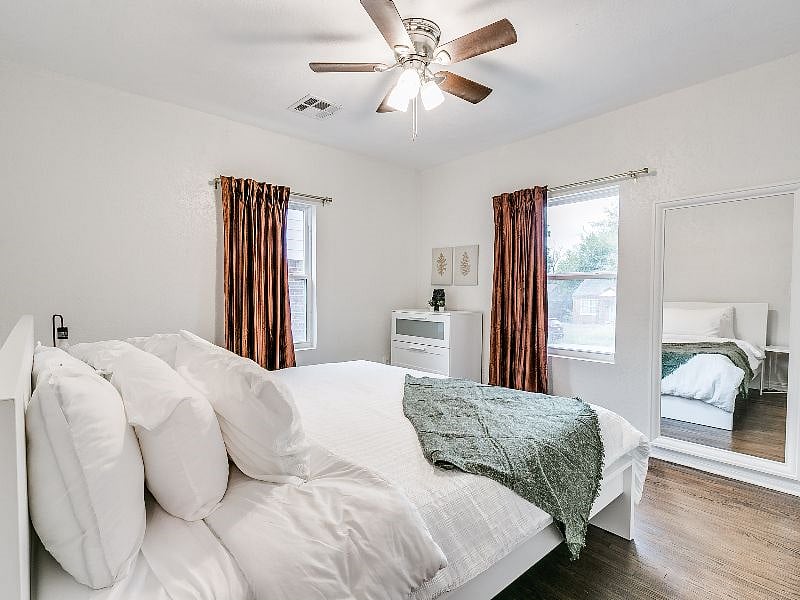 Furnished Finder property 430110_1 photo 28