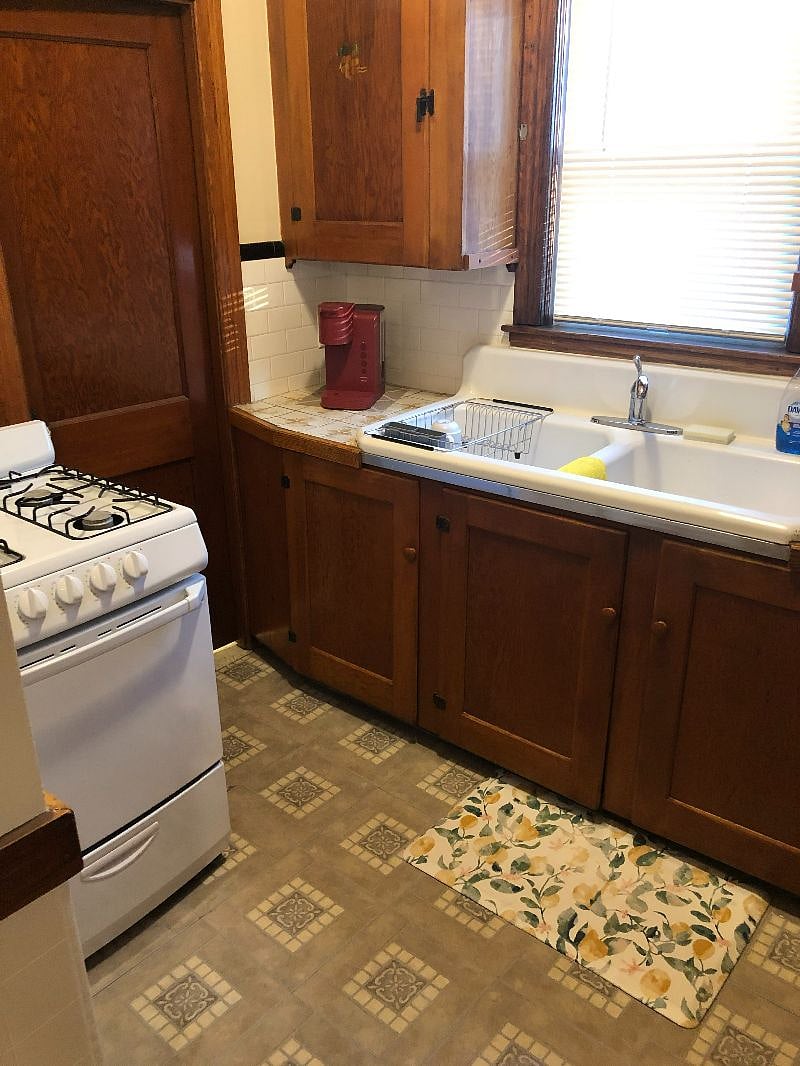 Furnished Finder property 430204_1 photo 3