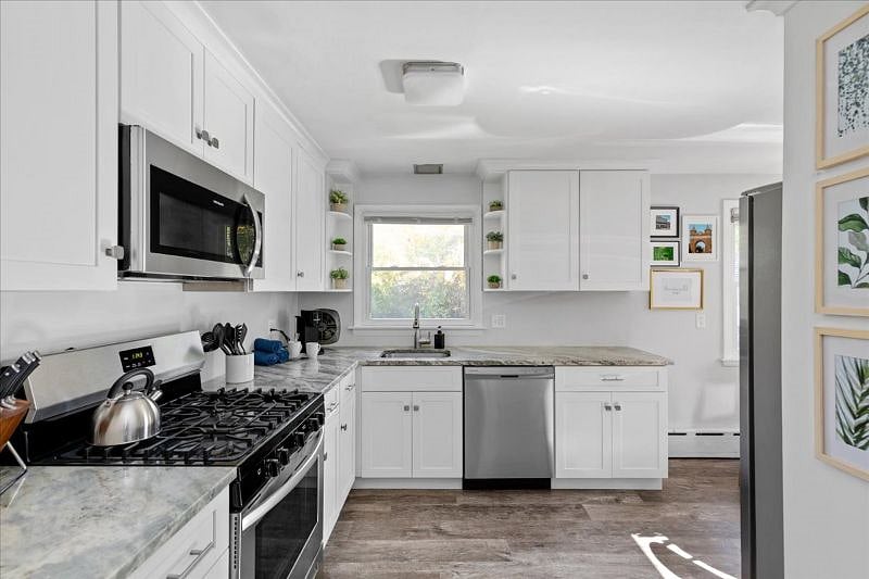 Furnished Finder property 430230_1 photo 12