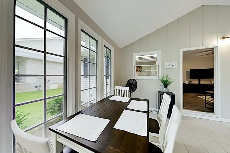 Furnished Finder property 430237_1 photo 17