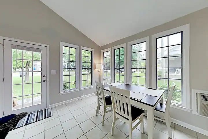 Furnished Finder property 430237_1 photo 18