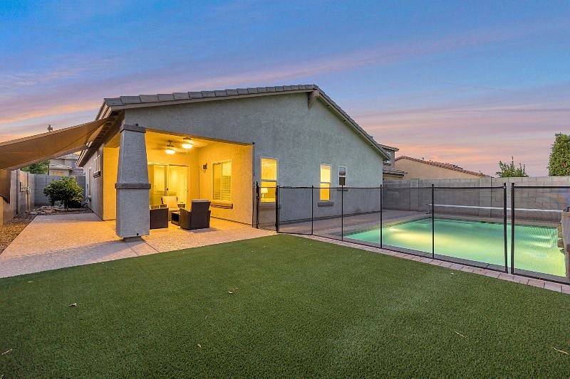Furnished Finder property 430352_1 photo 15