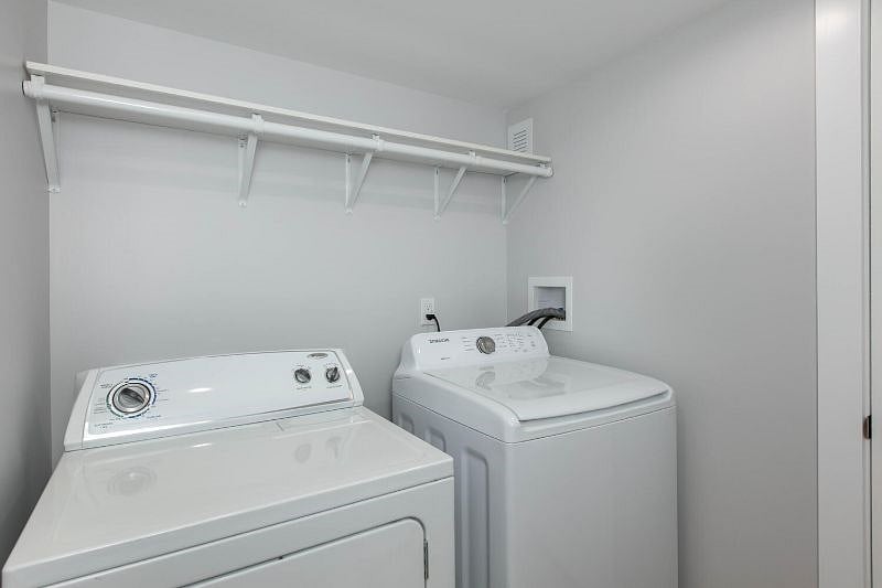 Furnished Finder property 430364_1 photo 9