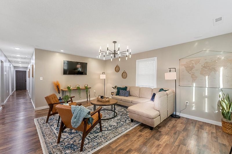 Furnished Finder property 430434_1 photo 3