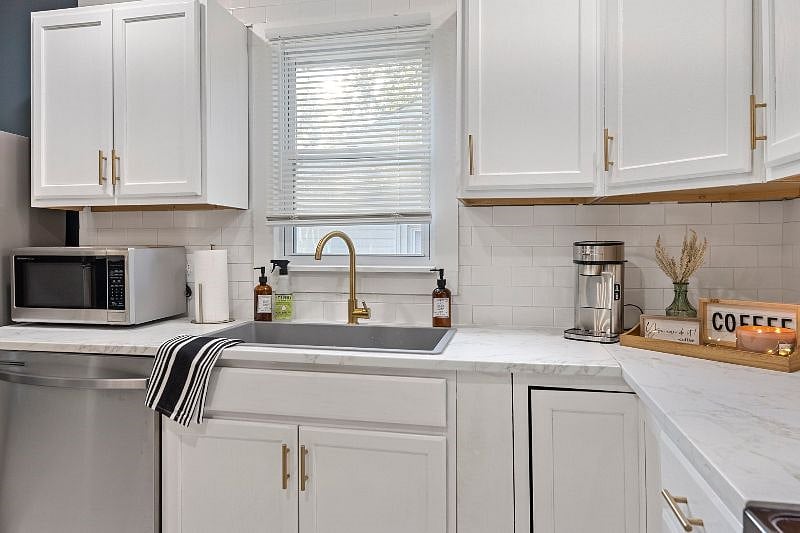 Furnished Finder property 430434_1 photo 7