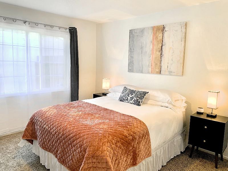 Furnished Finder property 430509_1 photo 3
