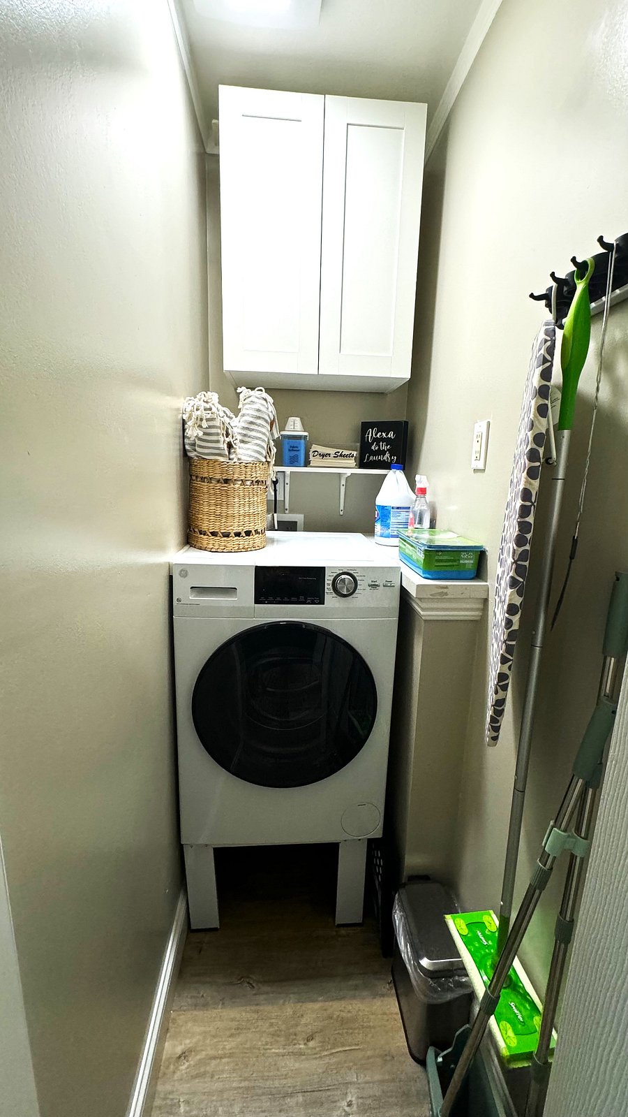 Washer & Dryer unit - pool towels