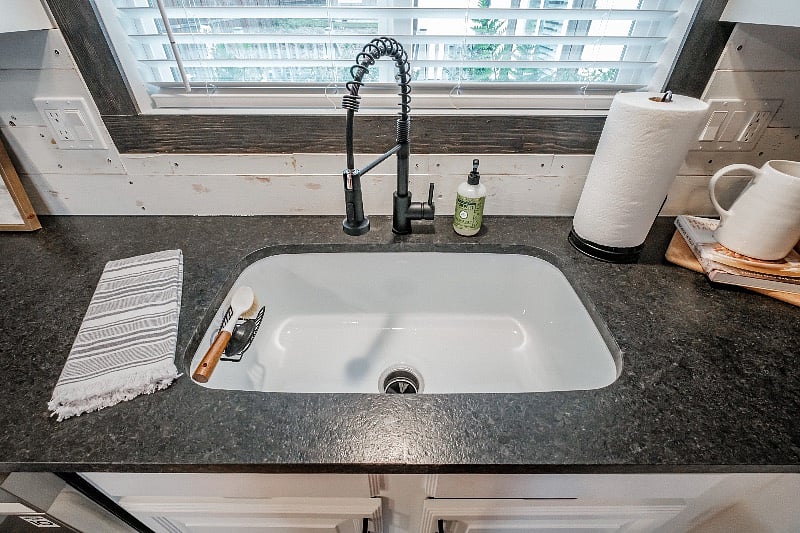 Furnished Finder property 430641_1 photo 18