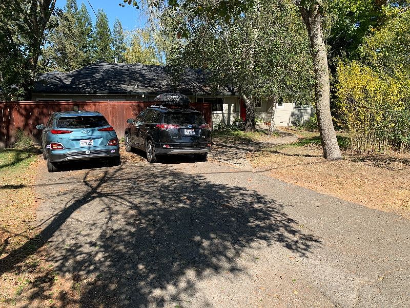 4-car driveway with view to front of house