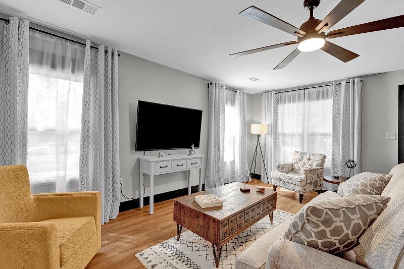 Furnished Finder property 430707_1 photo 11