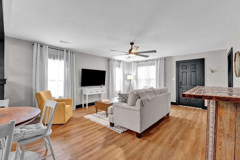 Furnished Finder property 430707_1 photo 20
