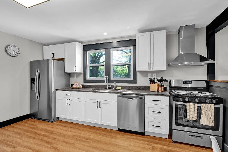 Furnished Finder property 430707_1 photo 26