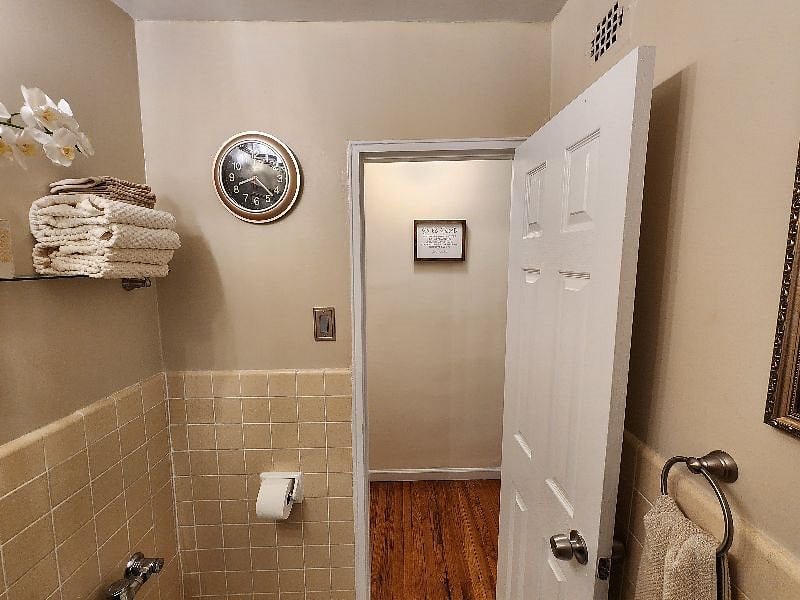Furnished Finder property 430775_1 photo 25