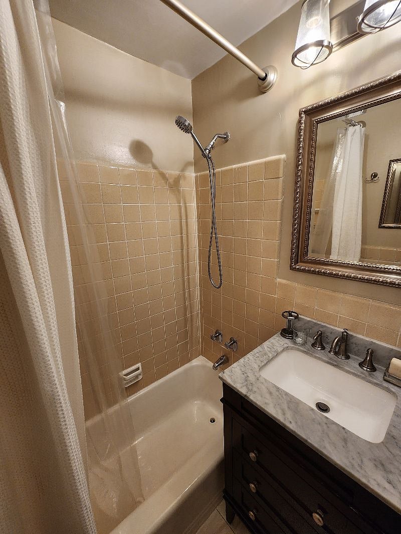 Furnished Finder property 430775_1 photo 27