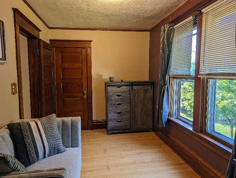 Furnished Finder property 430791_1 photo 3