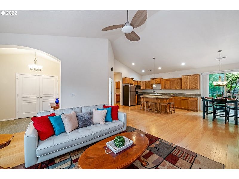 Furnished Finder property 430798_1 photo 12