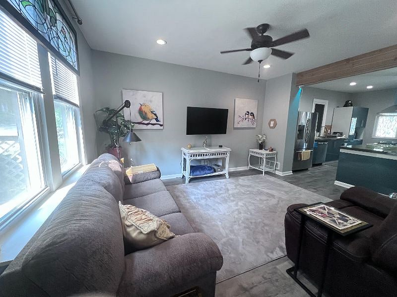 Furnished Finder property 430816_1 photo 3