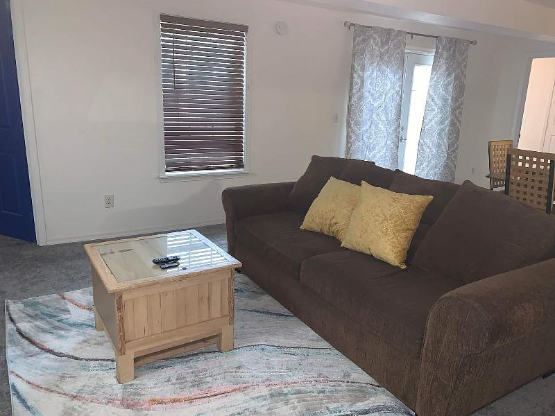 Furnished Finder property 430819_1 photo 3