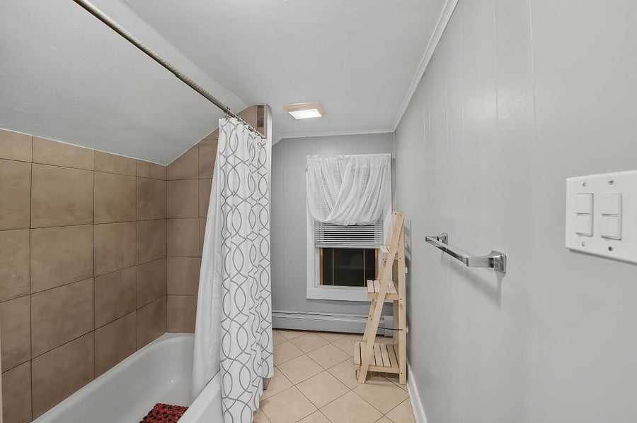 Furnished Finder property 430839_2 photo 8