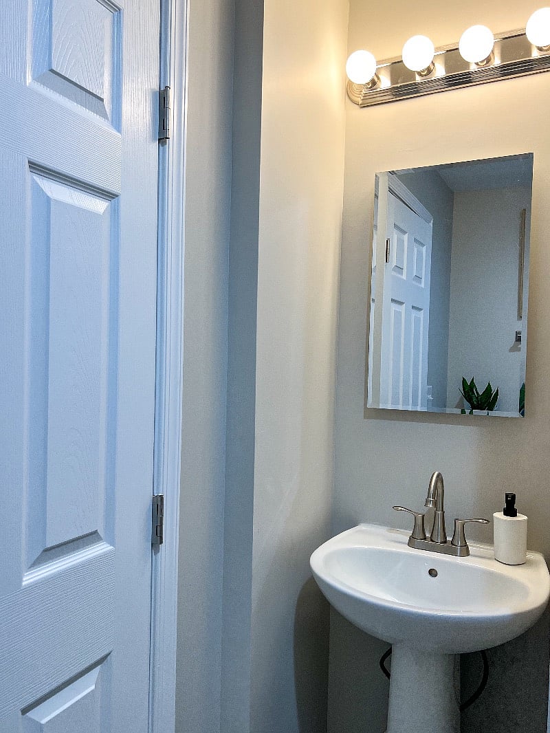 2nd Full Bathroom