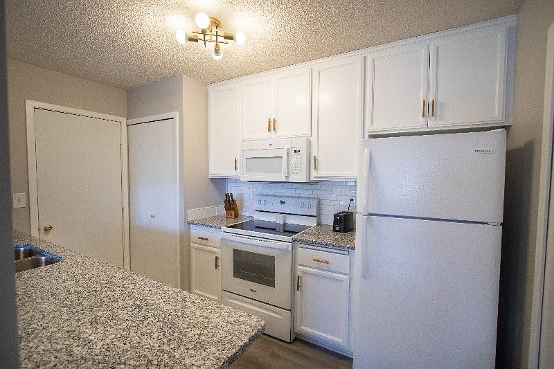 Furnished Finder property 430935_1 photo 8