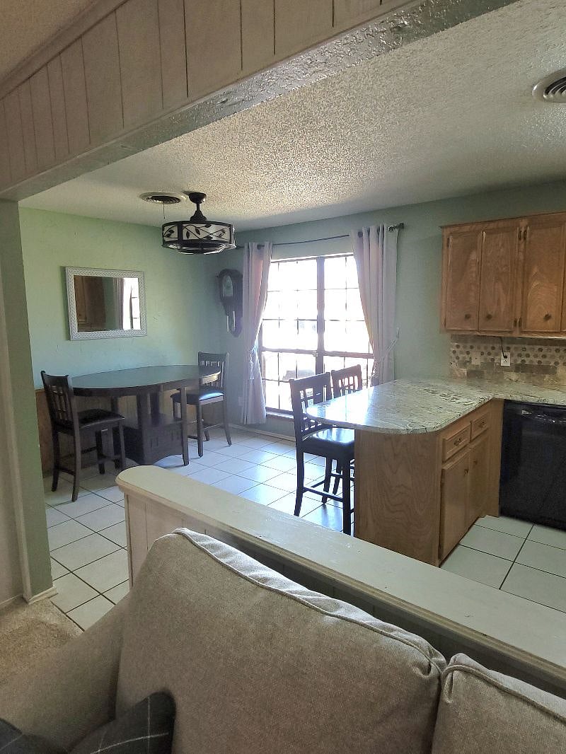 Furnished Finder property 430955_1 photo 3